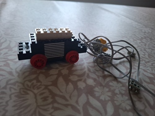 1970 lego motor - motor, wire