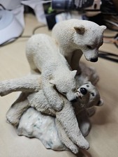 Resin Figures Polar Bears On