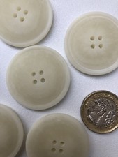 8 Buttons Large 34mm Corozo