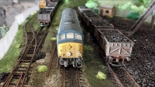 Bachmann 651 class 007 - 44,