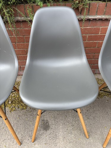 Charles eames chair vitra - eames, by