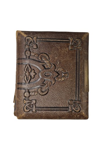 Empty victorian leather photo - victorian,