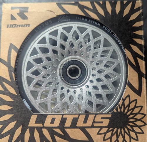 Brand new lotus scooter wheels - scooter,
