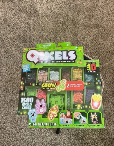 Qixels glow the dark - in, set