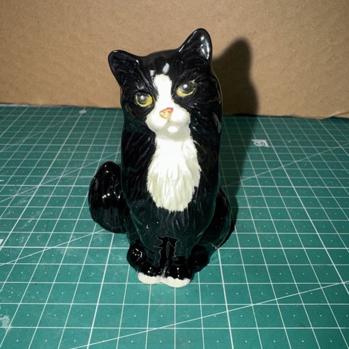 Royal doulton rd3611 cat - doulton,