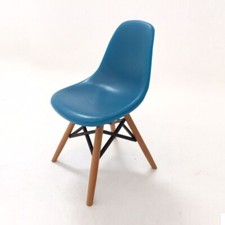 Miniature Eames DSW chair - BNIB - blue - Dolls House 1:12 scale