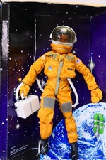 Kenner 81401 G.I. JOE Classic Collection SHUTTLE ASTRONAUT 81435 12" Figure