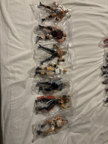 Wcw wrestling collectible - wrestling,