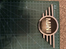 Mini Bonnet Badge - 1k