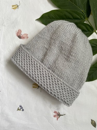 Easy knitting pattern hat - pattern, dk