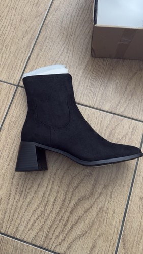 Simply black faux suede - black,