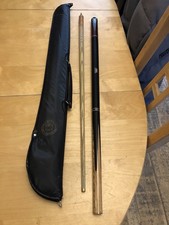 Used 57 Inch 19 Oz 2 Piece Ronnie O’Sullivan Riley Snooker Cue With Missing Tip.