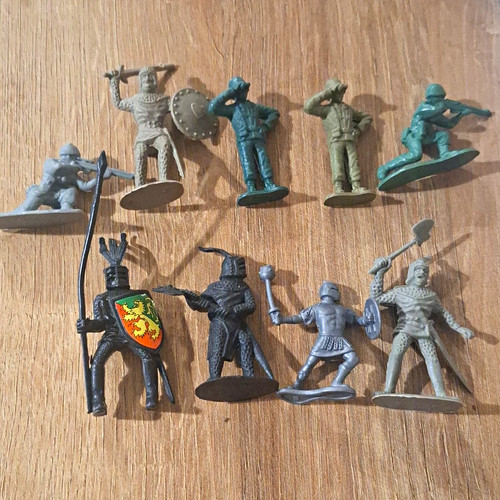 Toy soldier figures - soldier,