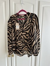 BNWT Ladies Black & Nude Tu