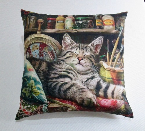 Lazy tabby cat cushion - bo,