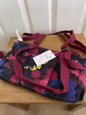 Genuine Kipling Art Ladies