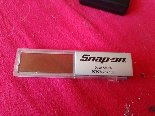 Small snap clock - on,
