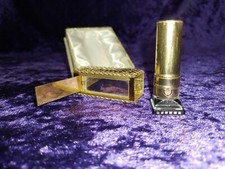 VINTAGE LIPSTICK & AUTOMATIC MIRROR COMBO IN ORIGINAL BOX. LIPSTICK IS 6CM X 2CM
