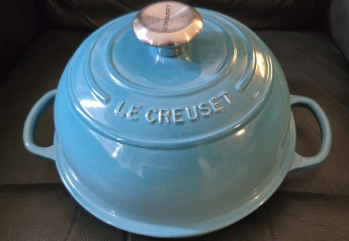 Brand new crueset signature - new,