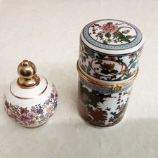 A VINTAGE SCENT BOTTLE AND A DECORATIVE TALL TRINKET/PILL BOX