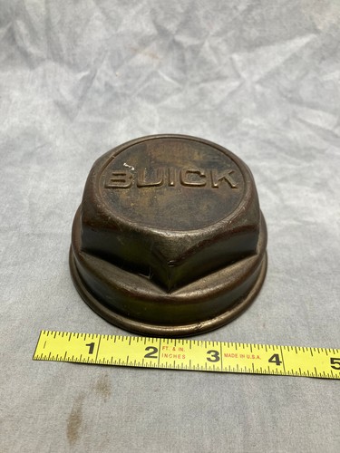 Threaded cast brass hubcap - threaded,