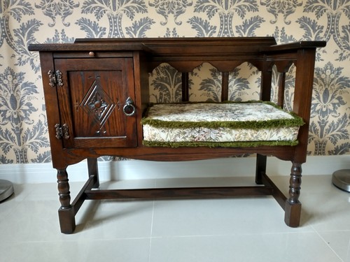 Jay cee telephone seat - cee,