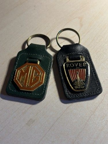 Rover dealership keyring - dealership,