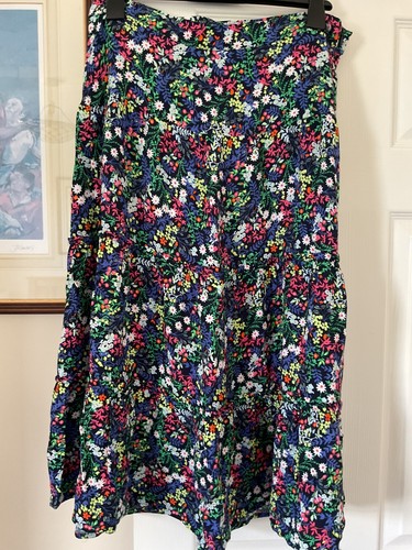 Ladies skirt size 16 - skirt,