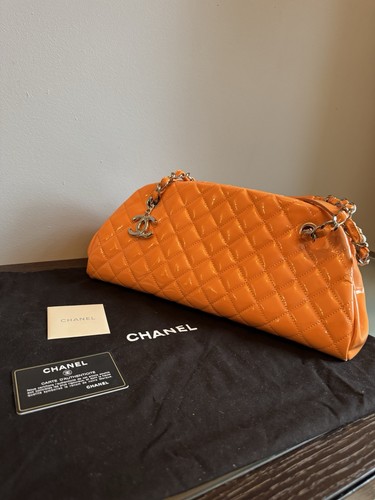 Chanel mademoiselle bowling - chanel,