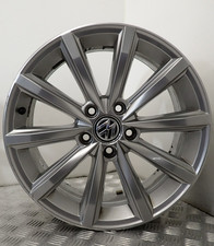 VOLKSWAGEN PASSAT 17'' SILVER