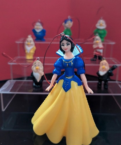 Snow white and the dwarfs - snow,
