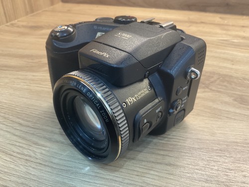Fuji fujifilm finepix s7000 - fujifilm,