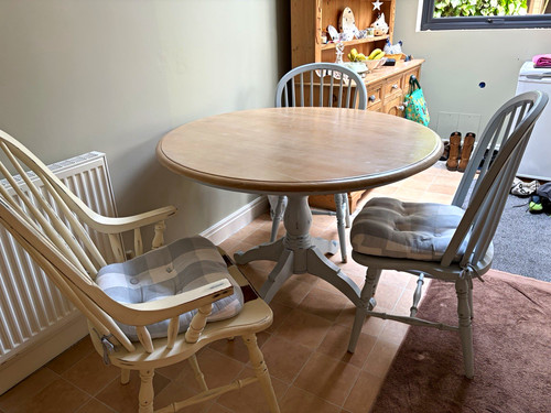 Lauraashley dining table - lauraashley,