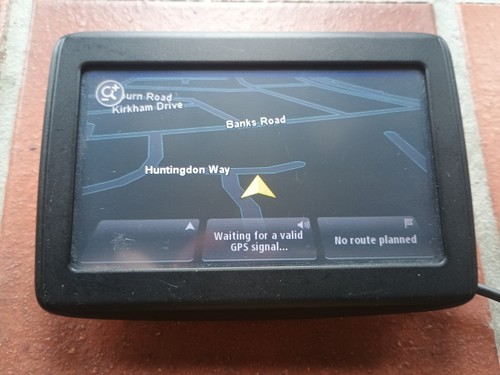 Tomtom 4en42 car sat - tomtom, nav