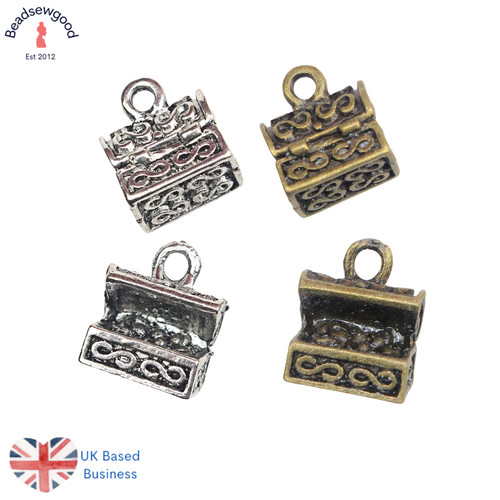 Treasure chest pendant - 3d,