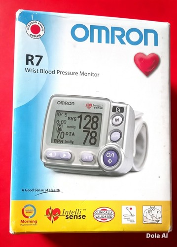 Omron digital wrist blood - r7,
