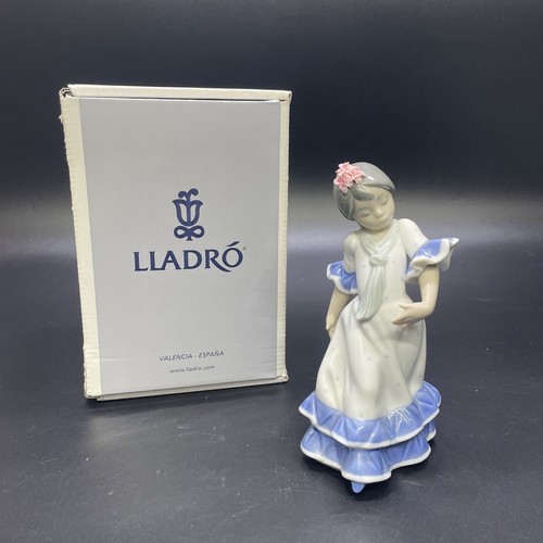 Lladro porcelain figurine - lladro,