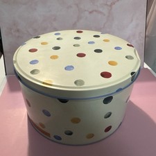 Medium Emma Bridgewater Cake