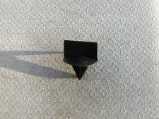 FORD SIERRA BUMPER CLIP