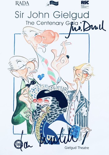 Ian mckellen judi dench - mckellen, hand