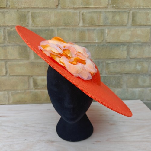 Orange flower 40cm disc wide