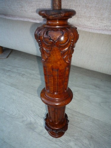 Old vintage walnut spindle - walnut,