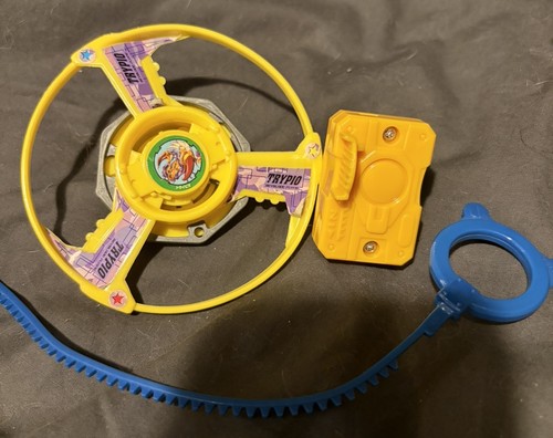 Trypio beyblade takara - trypio, tomy