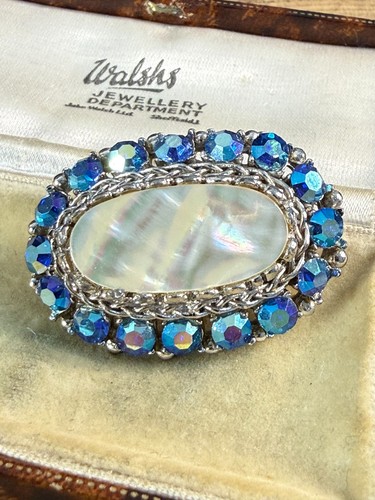 Vintage sparkly sphinx - sphinx, brooch