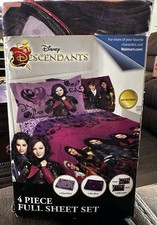 Disney Descendants  4 Piece