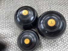 Thomas Taylor Lawn Bowls Size 2 Full Bias Pair + Jack USED