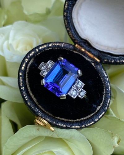 Art deco tanzanite - art, diamond