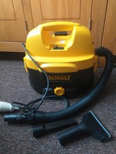 Dewalt  Vacuum Cleaner - DC500 ( only works 18 V no 110 V !! )