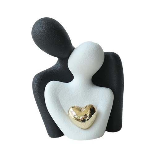 Couple statue hugging - statue,