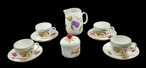 Royal worcester piece - royal, 11
